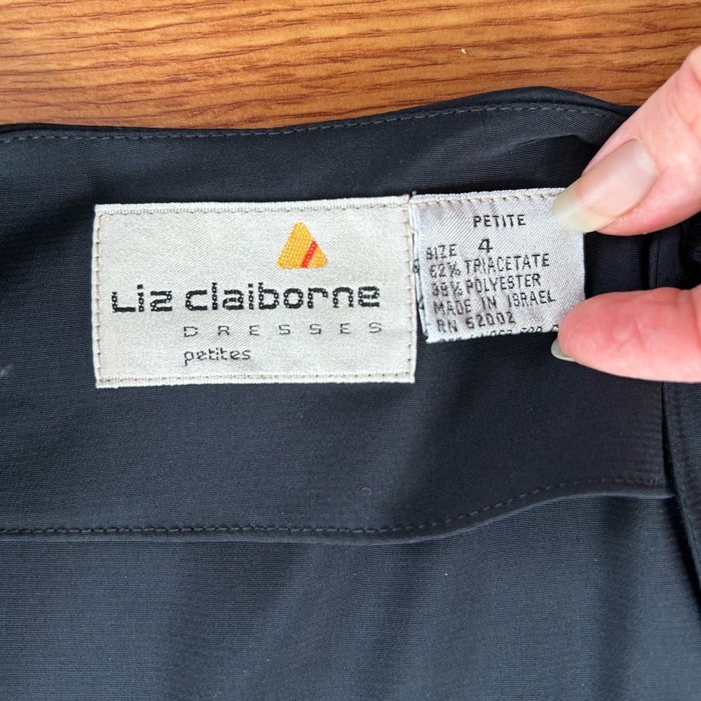 Vintage 1980’s Liz Claiborne Black Suit with Belt size 4 Petite EUC - Picture 13 of 15